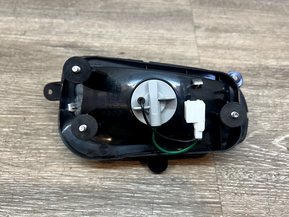 Lámpara de respaldo Hyundai XG350 LH 2002-2005 OEM Foto 2 de 4