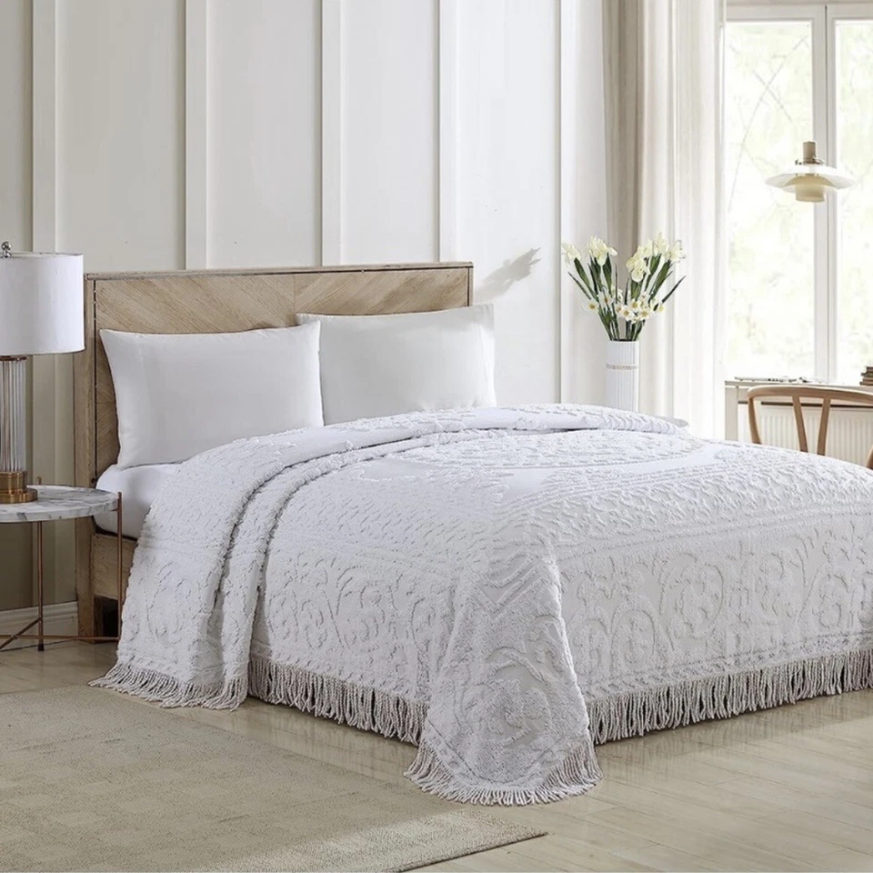 New Anthropologie White Queen King Damask Quilt Bedspread Blanket & Sham Set - Image 3 of 4
