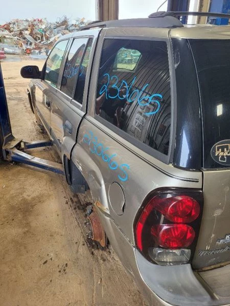 Frenos traseros para 02-09 ENVOY 1938238 Foto 4 de 4