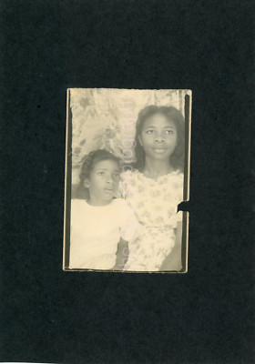DISTRESSED ANTIQUE PHOTO With BACKING PAPER Black + White  PORTRAIT 43 LA 97 G