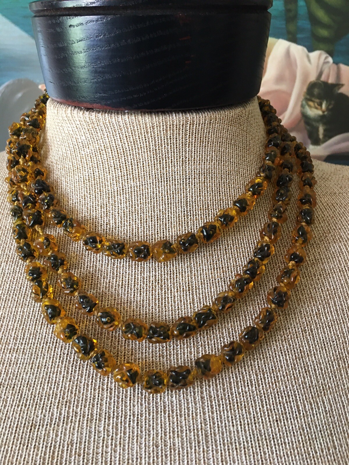 ANTIQUE ART DECO FLAPPER CZECH AUSTRIAN BUMPY TWISTED GLASS BEAD