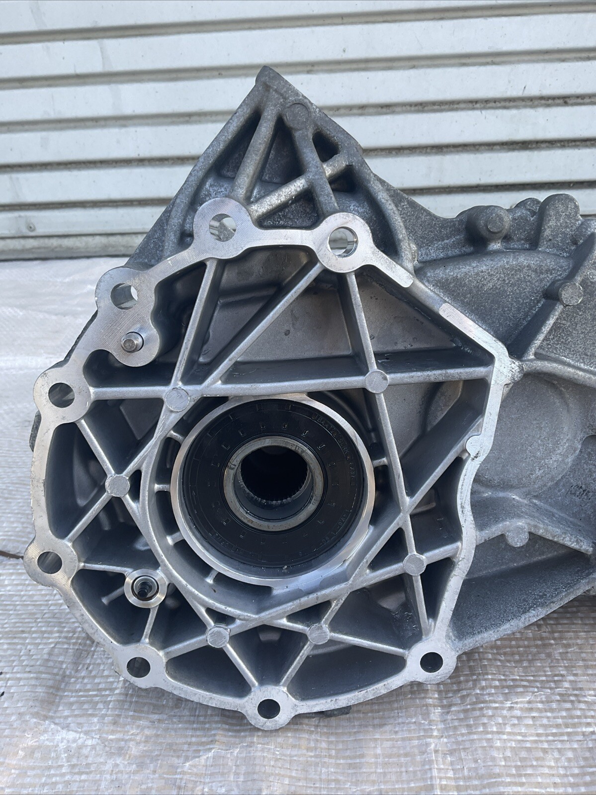 14-17 Maserati Quattroporte Transfercase 3.0L AWD 19K Miles 06700081380