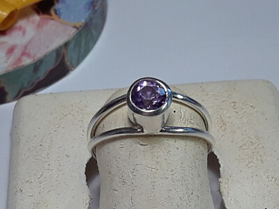 3/8ct round Natural Amethyst Sterling Silver tube Bezel split shank Ring  #20041