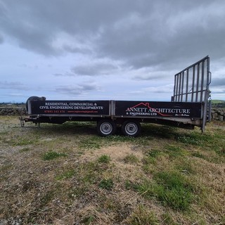 Indespension 16ft twin axle beaver tail trailer