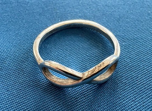 James Avery Sterling Silver Petite Infinity Ring - Retired - Size 5.5