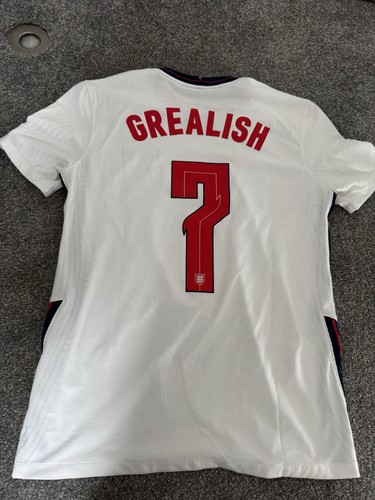 Authentic England Shirt Man Medium 7 Grealish Printing Front Back - Picture 3 of 3