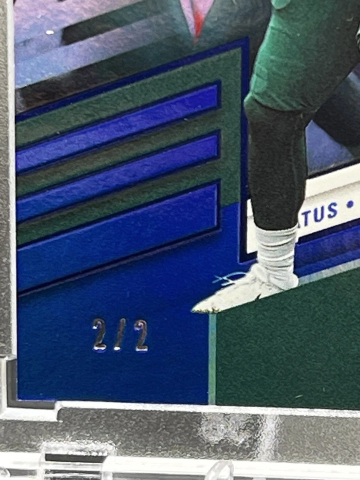 2022 Donruss Elite - Zach Wilson Elite Status Jersey Number match 2/2 #5 - Image 2 of 3