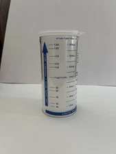 PAMPERED CHEF Measure-All wet, dry, solid kitchen 2 cup measuring 2 piece USA!!