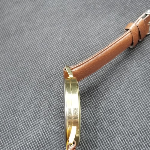 Museum Classic Style Unisex Dress Watch Strass graues Zifferblatt rund analog 37 mm - Bild 4 von 8