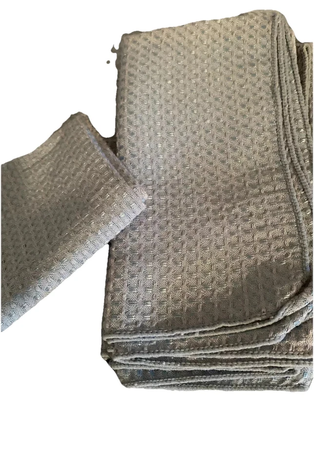 Damask Tablecloth 52 X 85" & 6 Matching Napkins 16 X 16 Smoked Blue Vtg. - Image 4 of 4