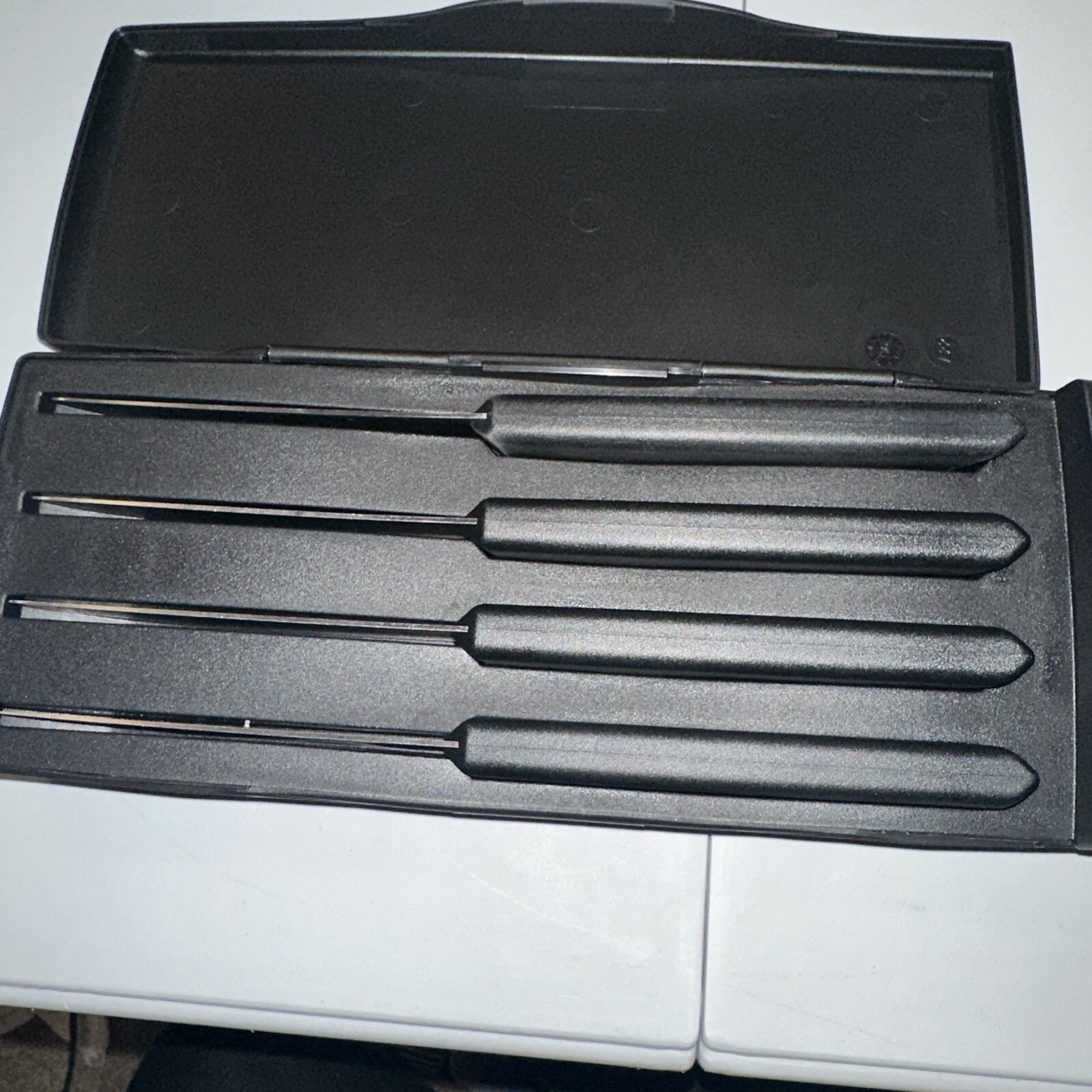 Pampered Chef Steak Knife Set of 4 Knives in Sharpening Case NWOT eBay