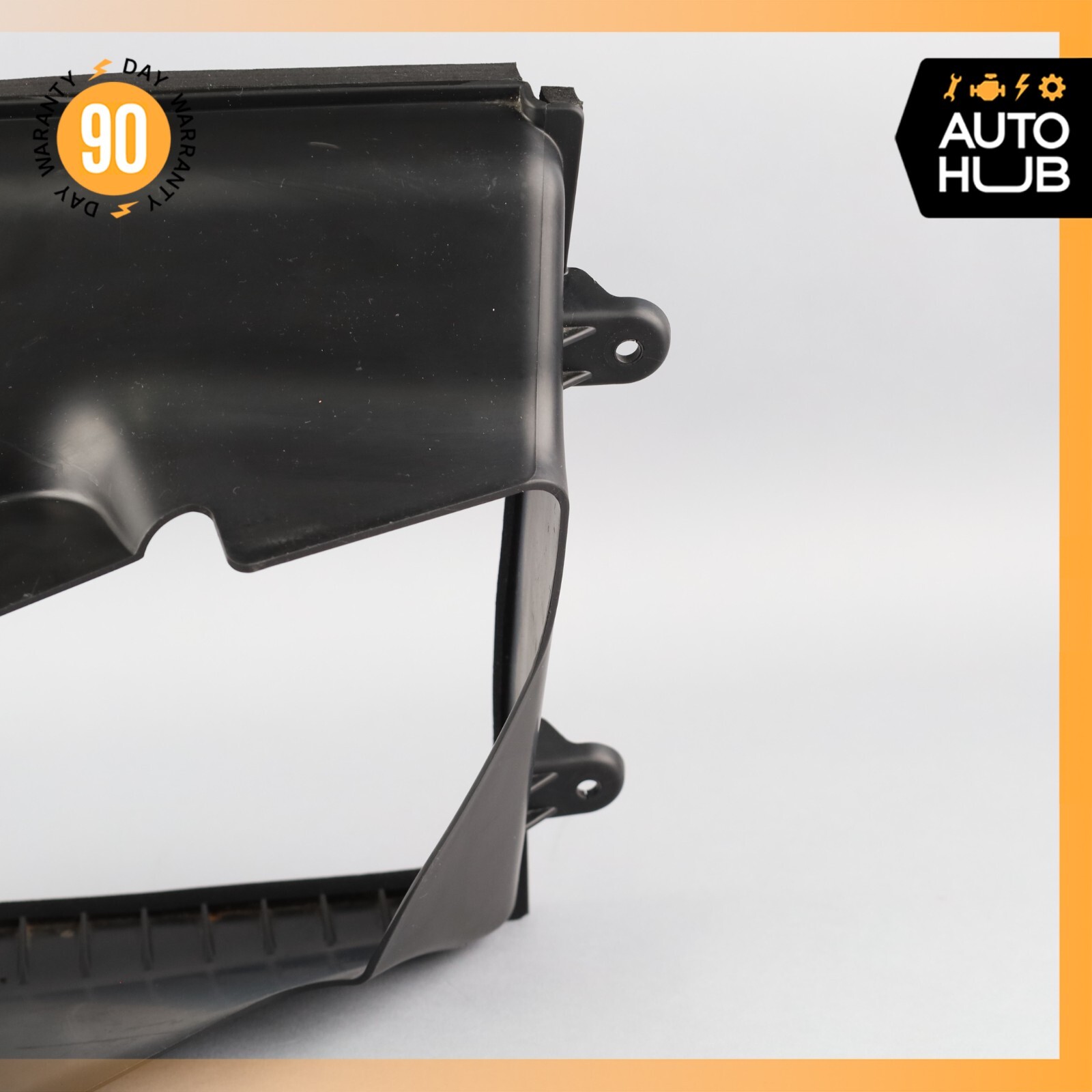 2014 Maserati Quattroporte Front Left Side Intercooler Duct Shroud 670002899 OEM