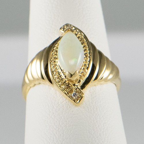 Anello marchesa opale 14 carati nuovo con due piccoli diamanti - Foto 9 di 16
