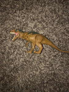 jurassic world roarivores metriacanthosaurus