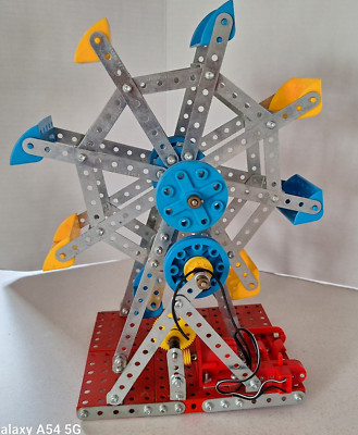 Remco Steel Tec  Amusement Park Ferris Wheel # 7095 254 Parts Remco 1993 USED