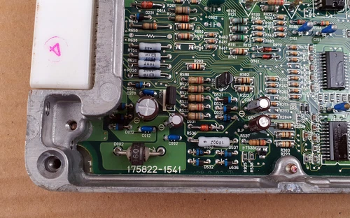 Toyota Hilux Surf KZN185G KZN185W 1KZTE A/T 89661-3D240 engine computer oem jdm - Picture 12 of 12