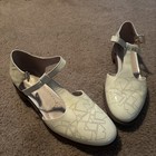 Clarks Somerset Women 8.5 M Cream Patent Leather T Strap Shoes Taylor Palm — photo 1