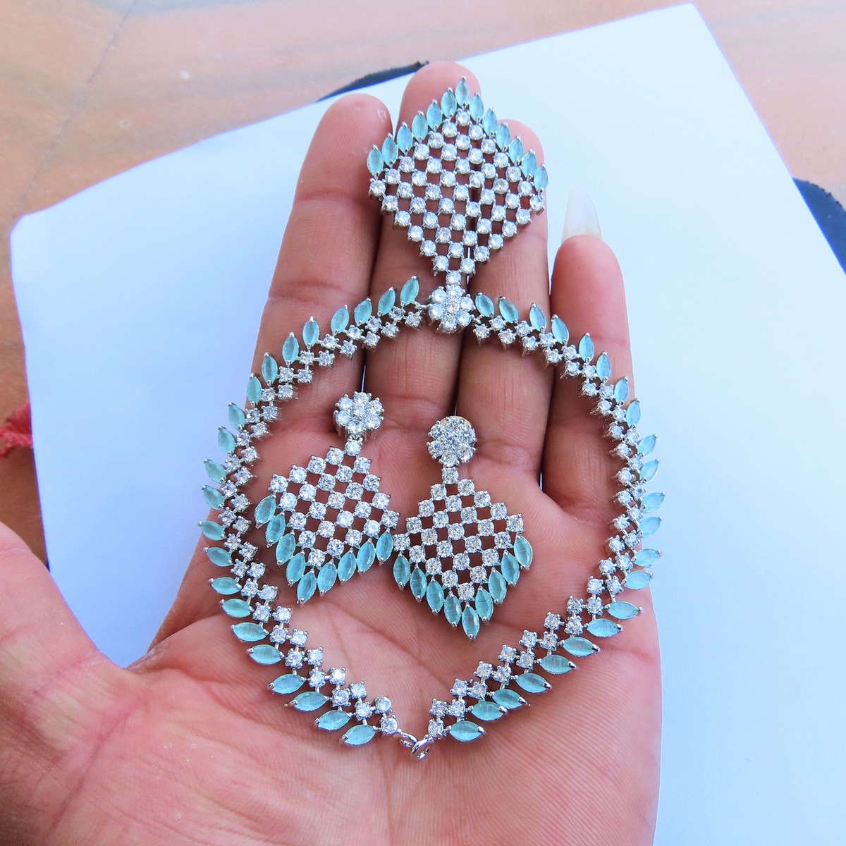 American Indian Jewelry II & III セット American Diamond Sky Blue Cz Necklace Set Silver Plated Indian