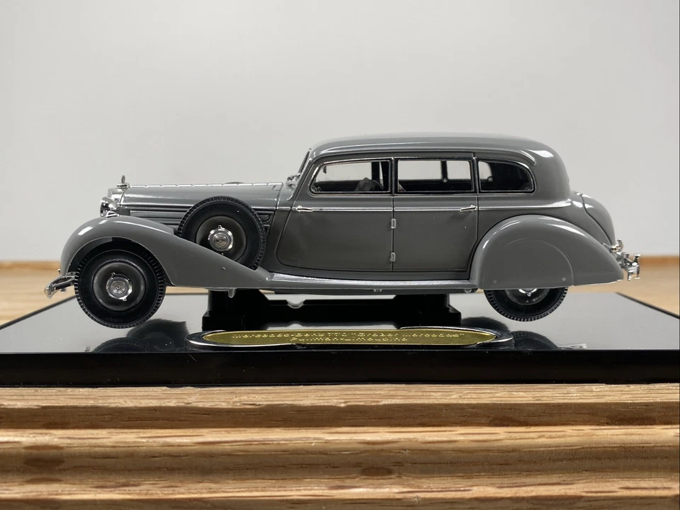 1/43 Signature Models Mercedes Benz 770 Pullman Limousine Grey No Box Read ! - Image 2 of 4