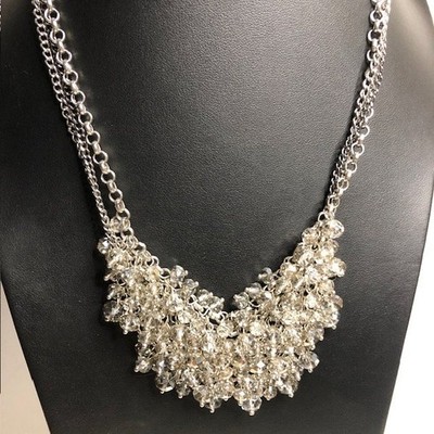 B0817 Simply Vera Wang Silver Tone Cluster Crystal Bib Necklace Chain 18''