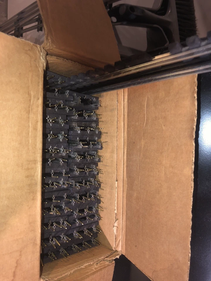 Case Of 47 Pieces GarGraves 3-Rail O Scale 37" in. Straight Track Sections New - Image 4 of 4