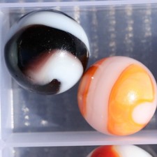 Lot of 2 AKRO CORKSCREW MARBLES Some HTF MIBs NM/M
