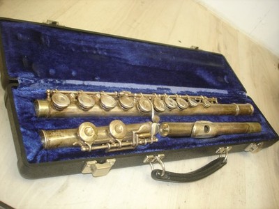 Gemeinhardt 2SP Flute W/  hard Case j36838 Elkhart IN