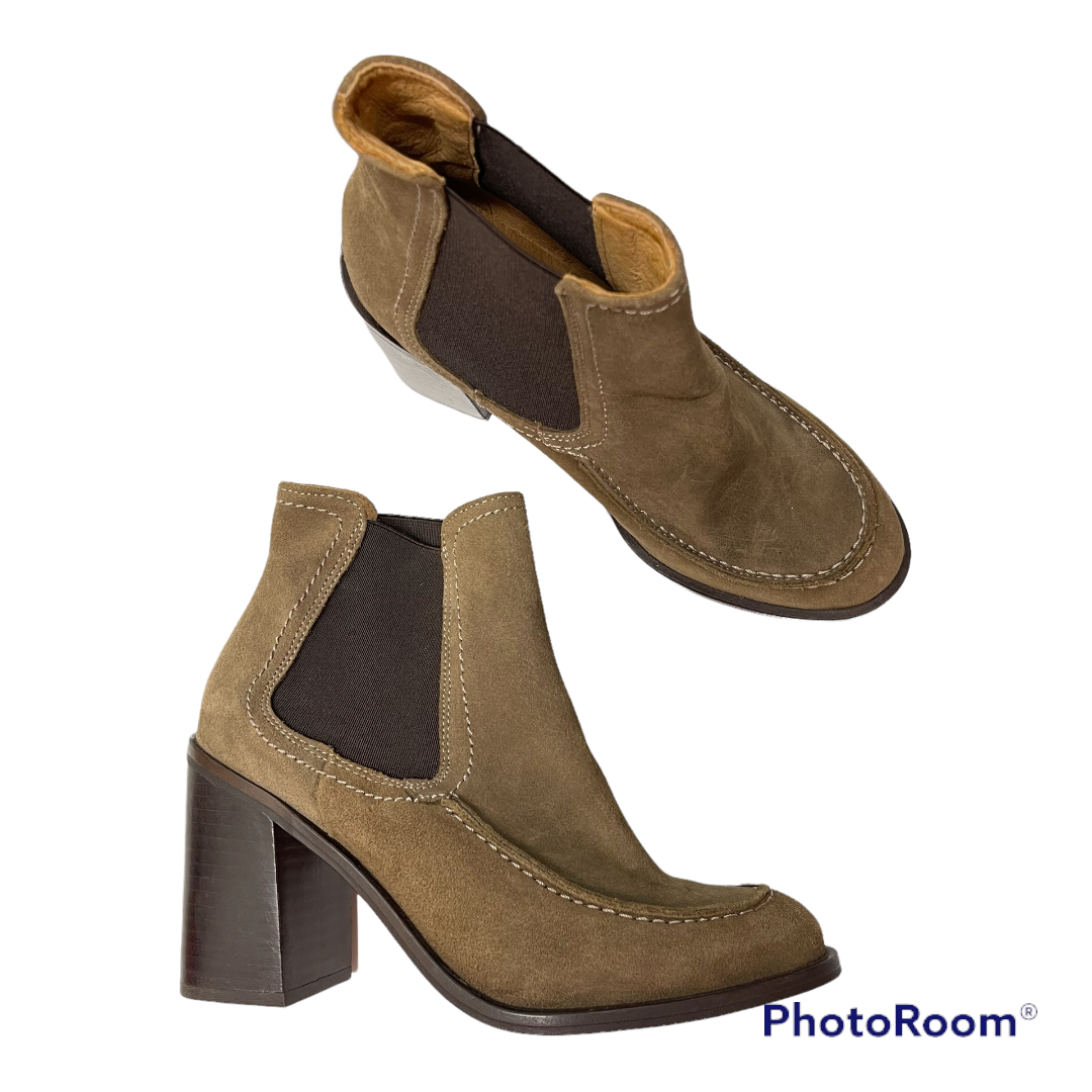London Ashley Suede Ankle Boots Size 
