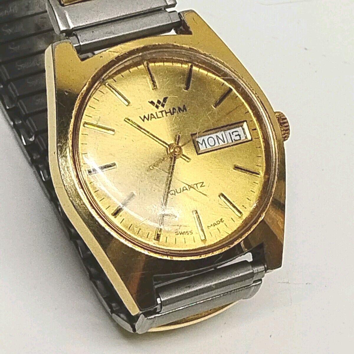 Vintage WALTHAM Watch Mens Gold Tone Stainless Steel Quartz Vintage WALTHAM Watch Mens Gold Tone Stainless Steel Quartz