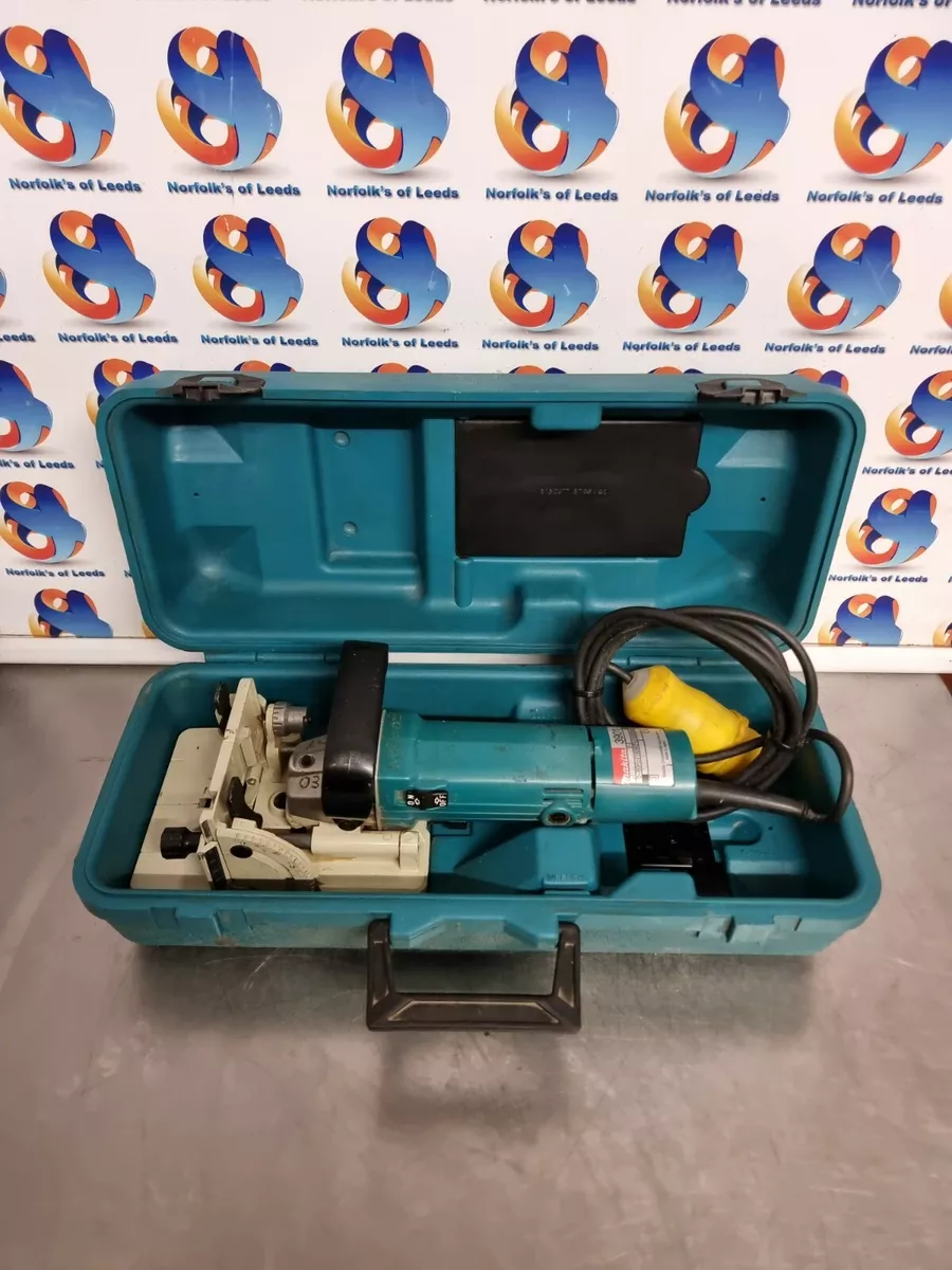 Makita 3901 Biscuit Jointer 110v vat
