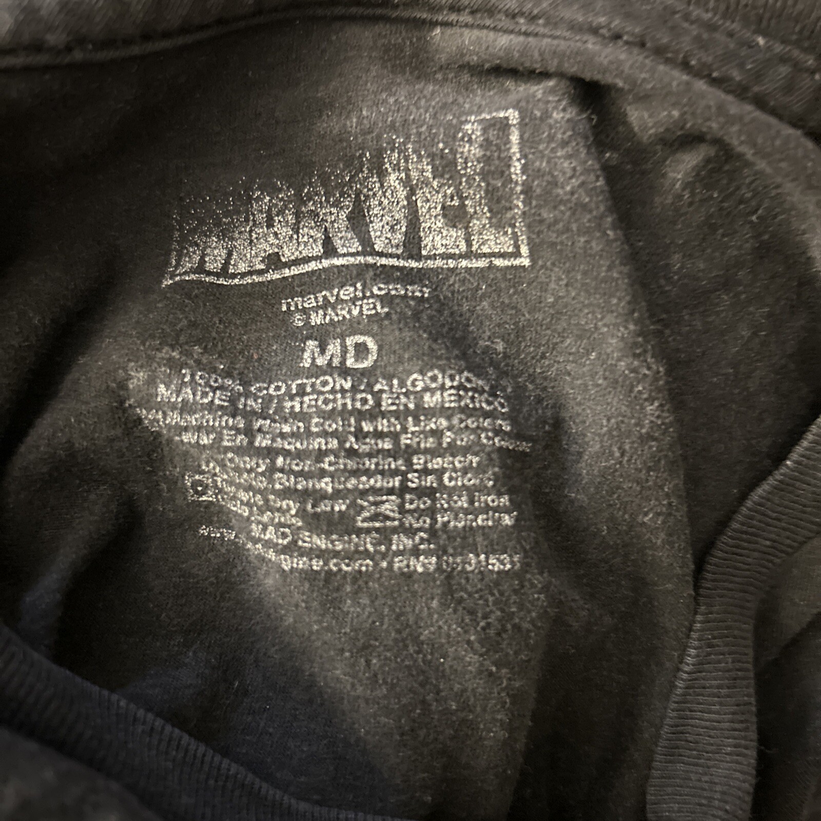 Used Medium Marvel Comics Deadpool Maximum Effort… - image 2