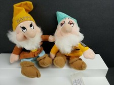 Disney Snow White and the Seven Dwarfs Set Of 2 Bean Bag Plush Animal Toys NWT