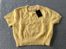 Levi’s Fuzzy Cropped Top Size M Bright Yellow New With Tags