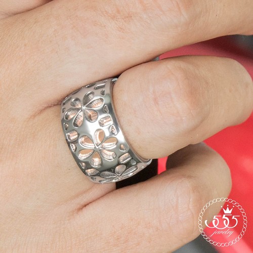 555Jewelry Stainless Steel Comfy Fit Daisy Flower Full Bloom Memorable Band Ring - Picture 21 of 25