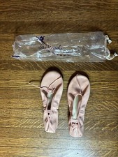 NWOT LA STRADA child  s ballet slippers pink size 3 D