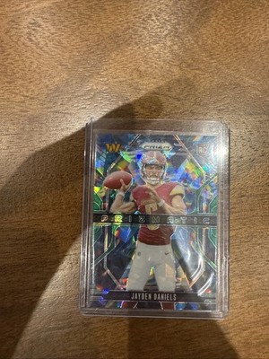 2024 Panini Prizm - Prizmatic Jayden Daniels #3 Green Ice Prizm (RC)