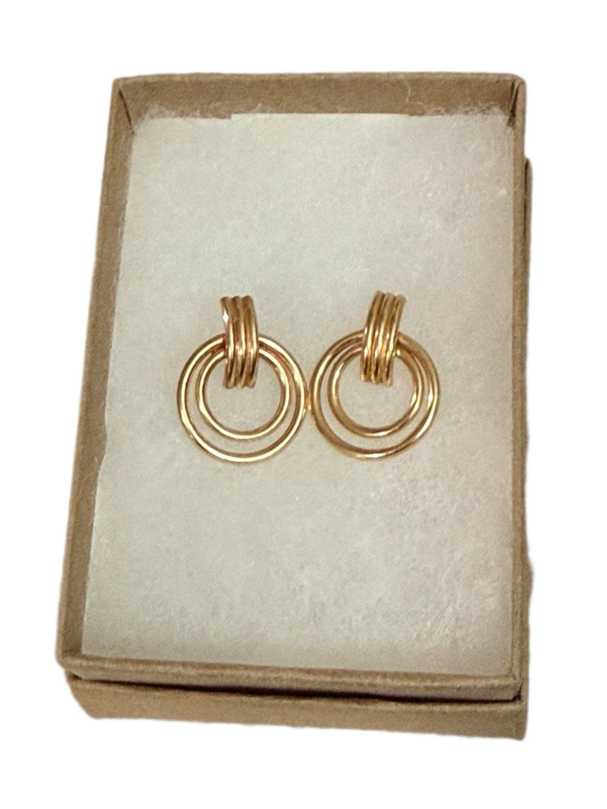 Elegant Gold-Tone Hoop Earrings Costume Jewelry