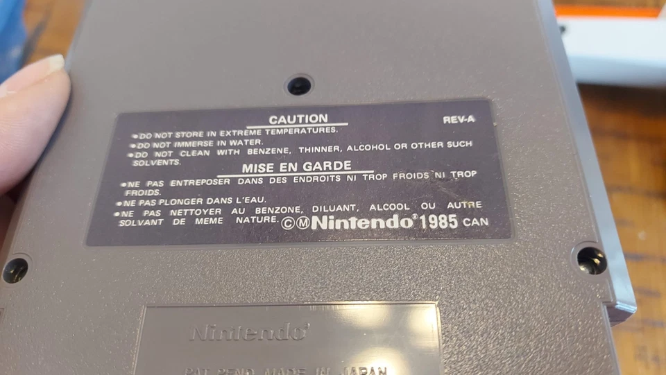 Super Mario Bros & Duck Hunt Nintendo NES Video Game with Zapper Light Gun - Image 3 of 4