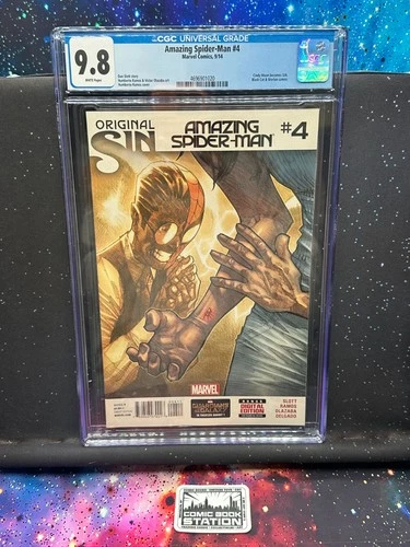 Amazing Spider-Man #4 CGC 9.8 Black Cat/Morlun Cameo Silk Marvel Comic '14
