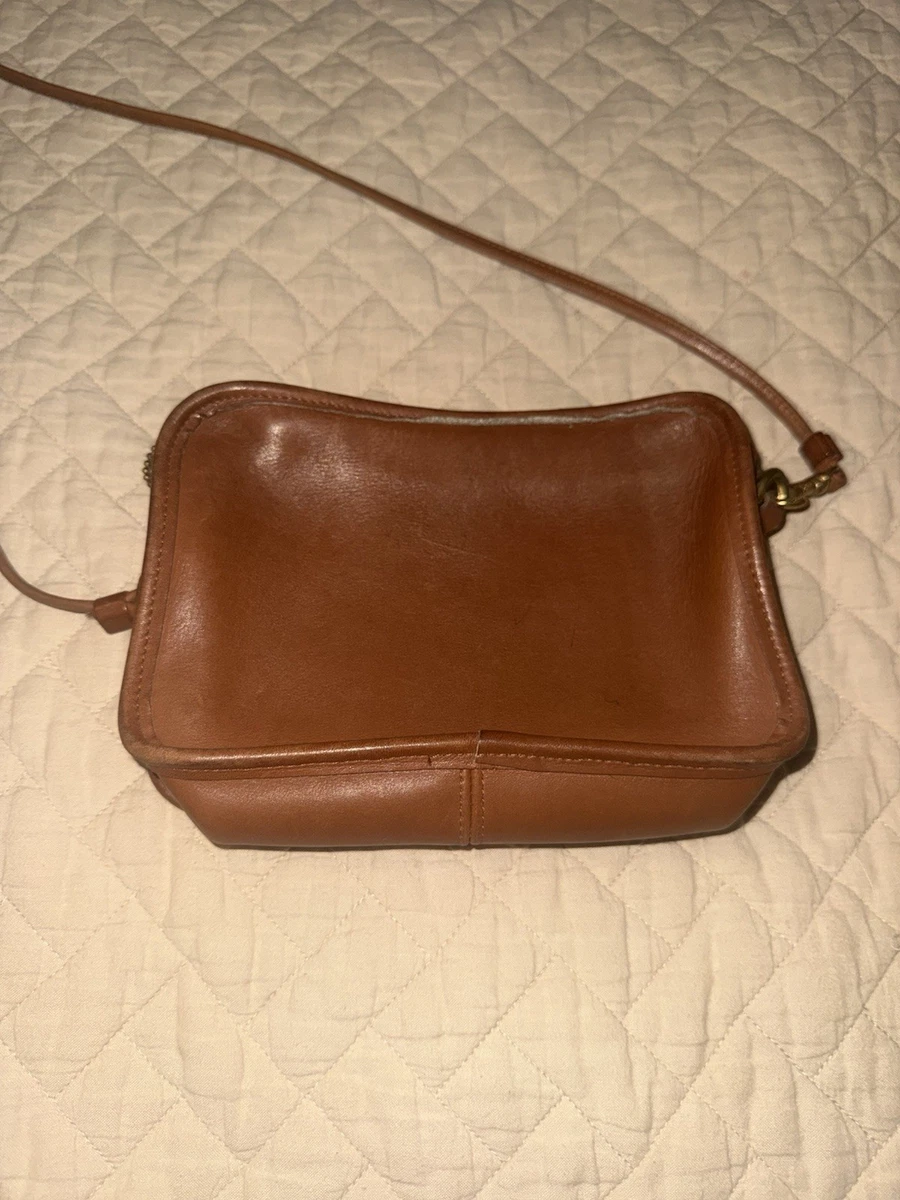 Preços baixos em Bolsa de ombro Coach Marrom Vintage Sacolas