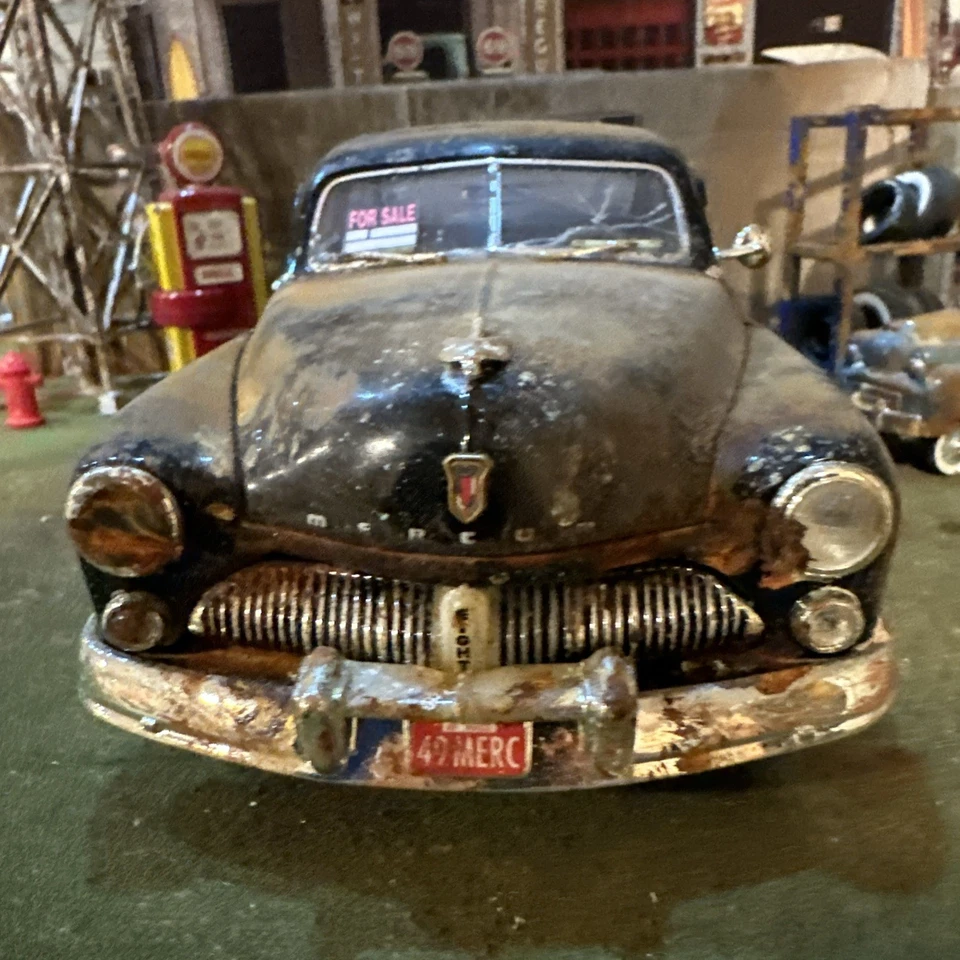 1949 Mercury Coupe’ - Barn Find Cars - 1:18 DIECAST - Weathered - Image 2 of 4