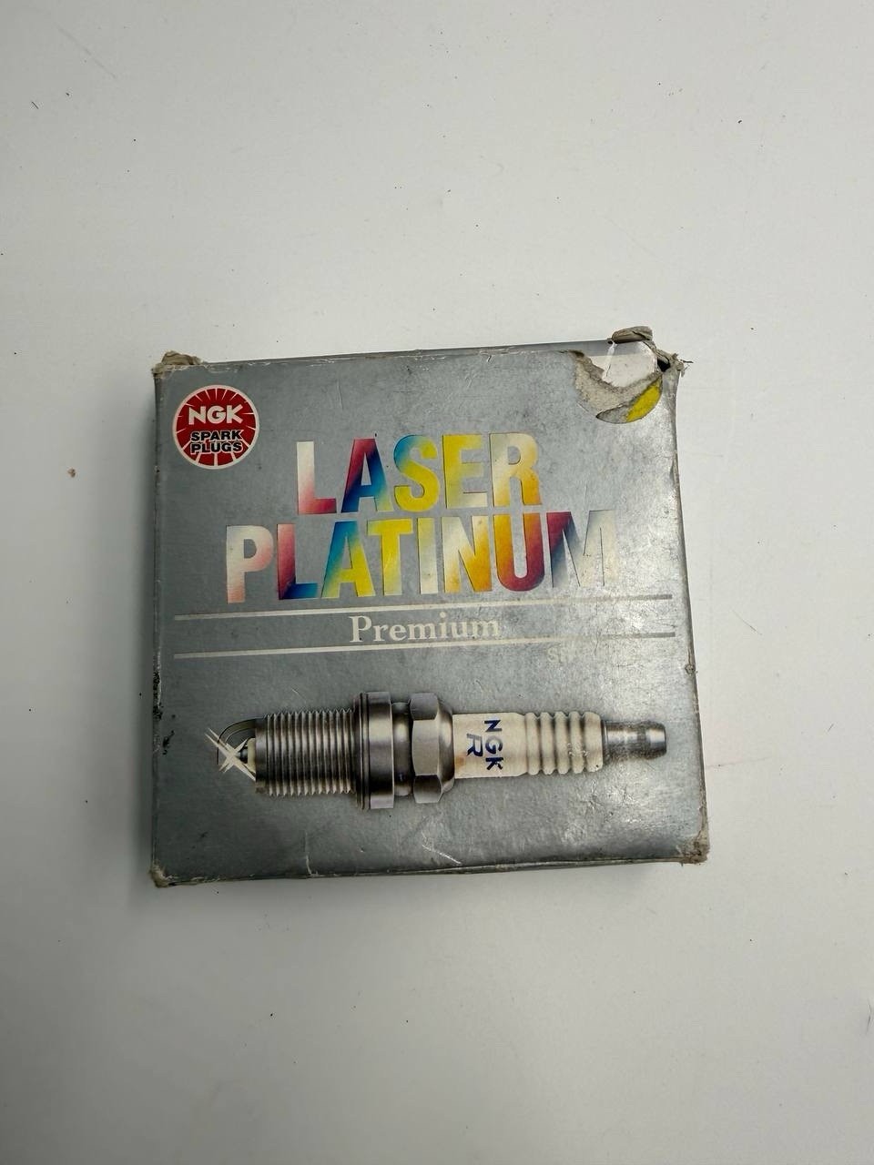 4 NGK R LASER PLATINUM SPARK PLUG  PLFR5A-11  6240  New In Box