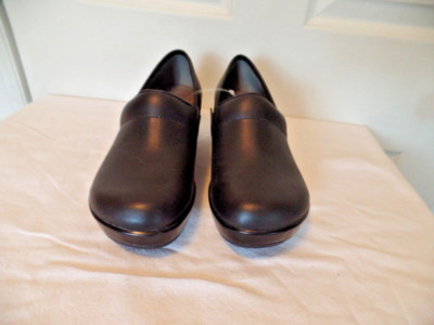 JBU JAMBU DESIGN NICE BLACK LEATHER SHOES/CLOGS SZ 7.5 M NWOB