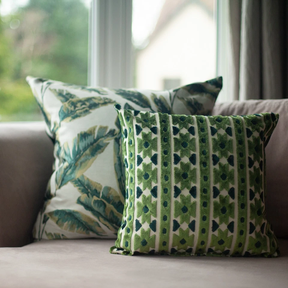Kashan Geometric Cut Velvet Cushion. Emerald Green Triangles. 17x17" Square - Image 4 of 4