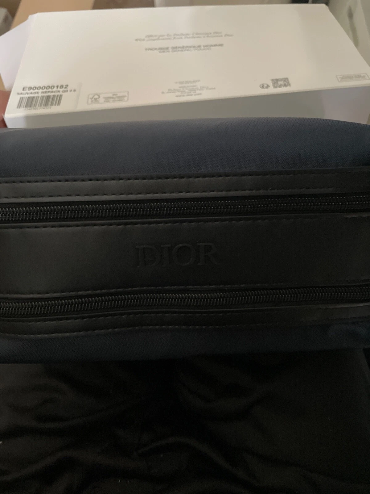 POCHETTE GÉNÉRIQUE DIOR HOMME NEUVE