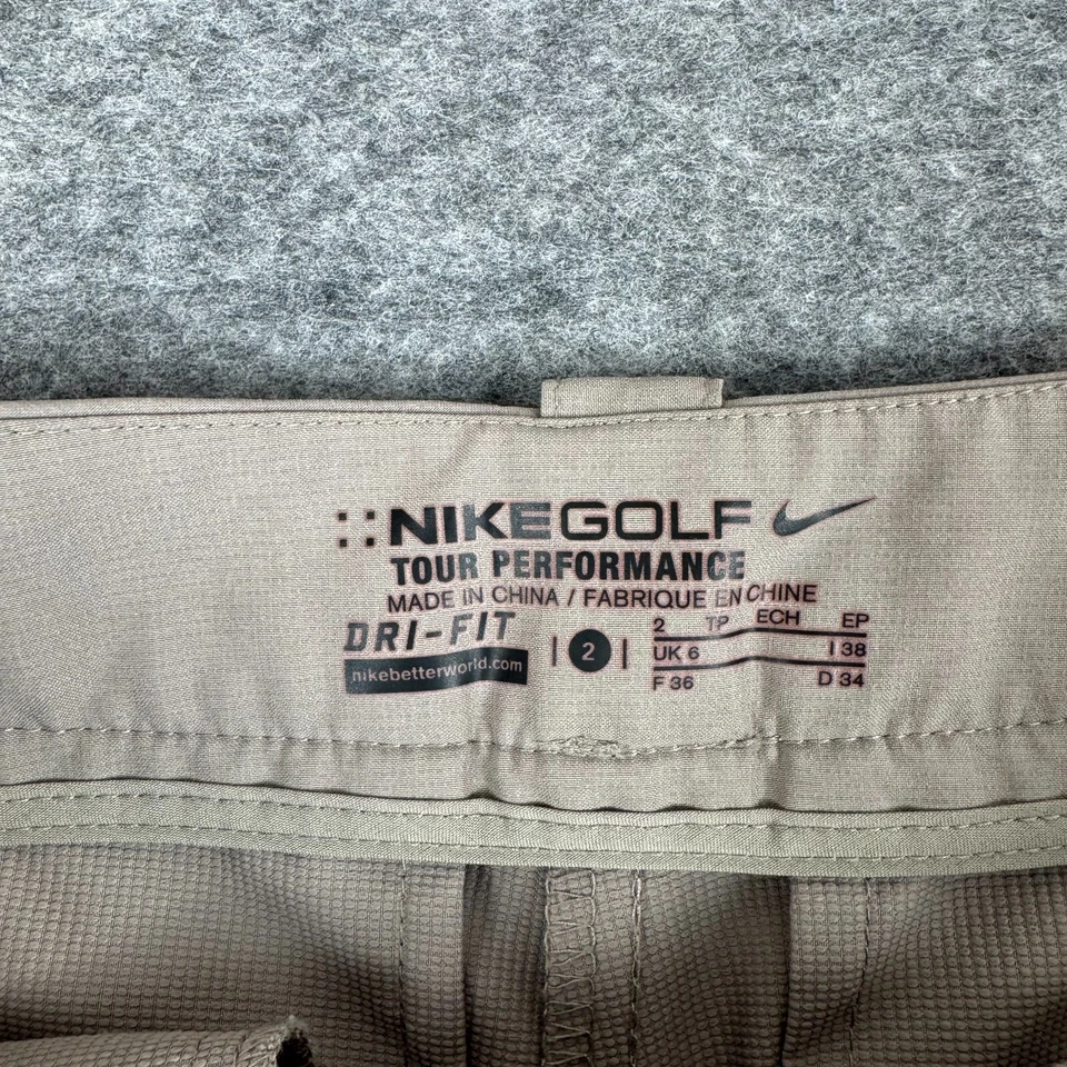 Pantalones cortos Nike Golf Tour Performance Dri Fit beige tostado para mujer 2 Foto 3 de 4