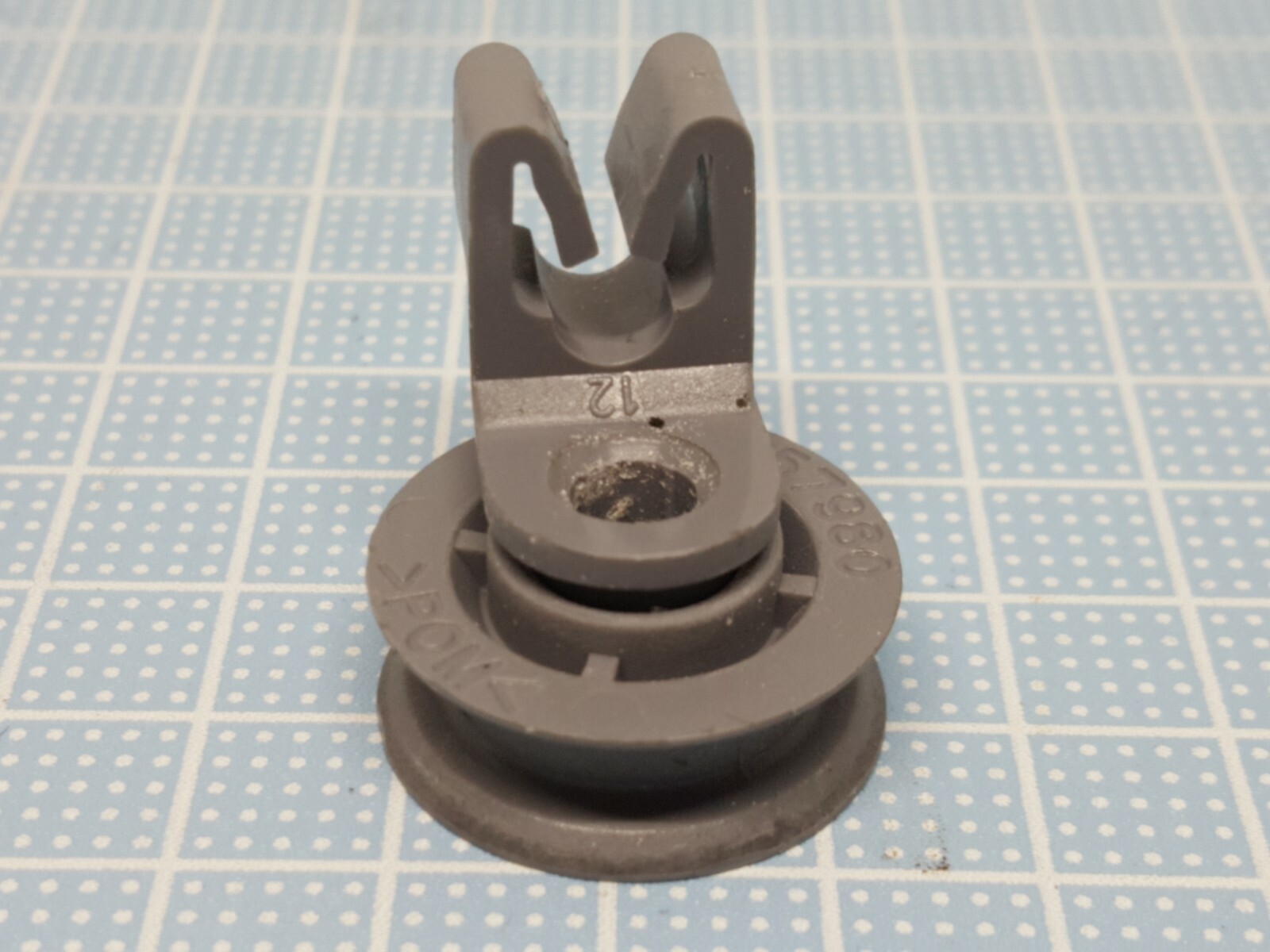 DISHWASHER GENUINE ASKO TOP BASKET WHEEL SUITS MODEL D5424 D3122