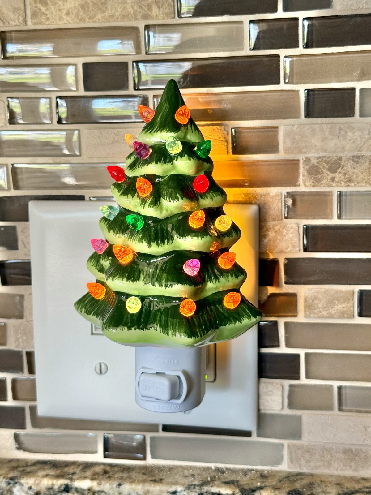 Ganz Ceramic Christmas Tree Night Light - Thumbnail 3