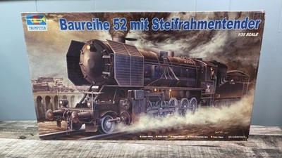 Trumpeter 00210 1/35 German Train Model Kit Baureihe 52 Mit Steifrahmentender