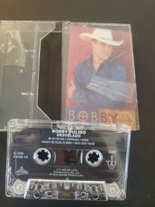 CASSETTE Bobby Pulido – Desvelado EMI –724383416646 MEXICO 1995 Cumbia, Tejano
